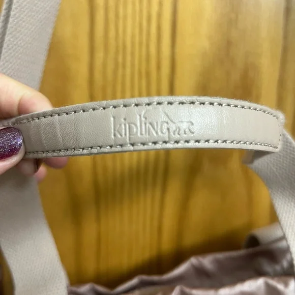 Kipling Art Mini handbag in a metallic rose - Picture 6 of 16